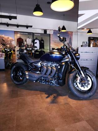 TRIUMPH ROCKET III GT 